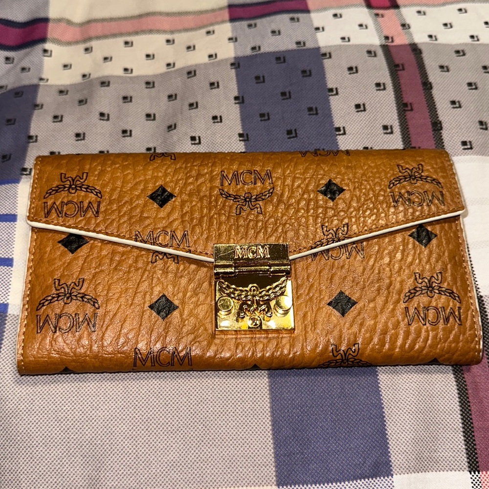 MCM wallet